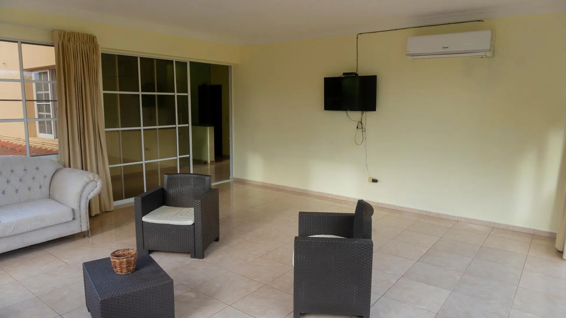 Villa Ramon Reynoso, Cabrera El Higo de las Tres Piernas 0*,