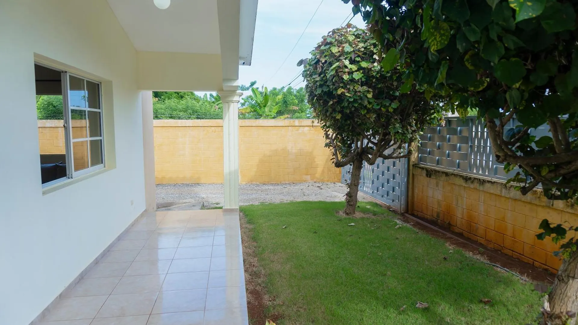 Villa Ramon Reynoso, Cabrera El Higo de las Tres Piernas